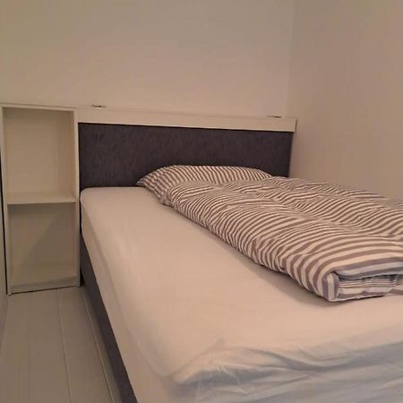 Ruhige Art-Garconniere Mit Balkon Apartment Wina Bagian luar foto